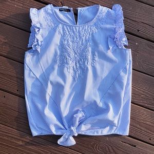 Floral front tie detail blouse